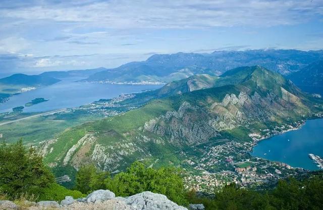 歐洲南部三大半島:伊比利亞半島,亞平寧半島和巴爾幹半島