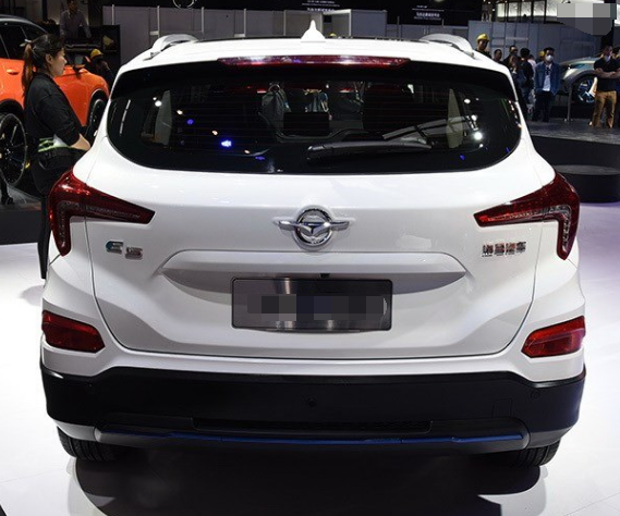 海马汽车-海马e5,时尚的外观设计,颜值极靠前,非常实用