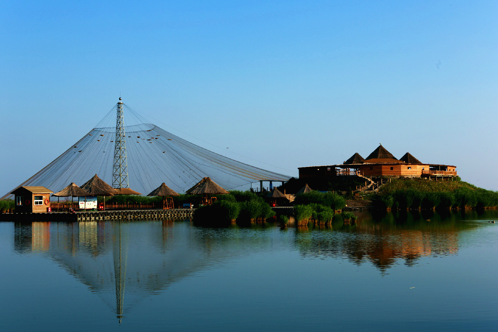 广州长隆欢乐世界,石嘴山沙湖……细数那些游乐设施很丰富的旅游休闲