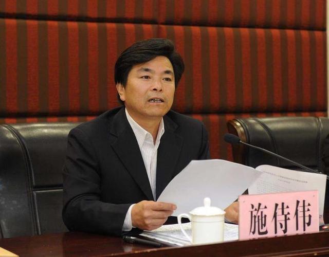 施侍伟:引导人大代表敢于用权,善于用权