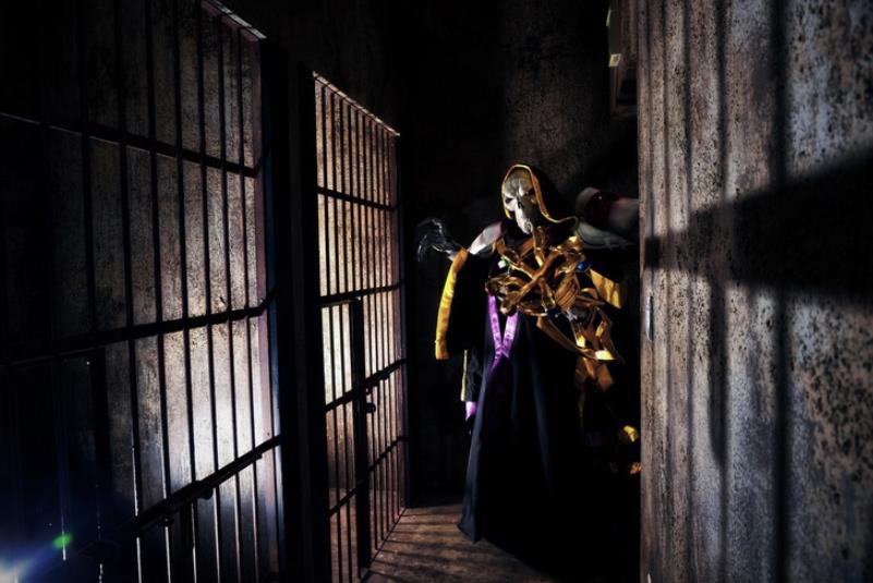 《overlord》cos,骨王煮汤好方便呀!只要买点枸杞和红枣!