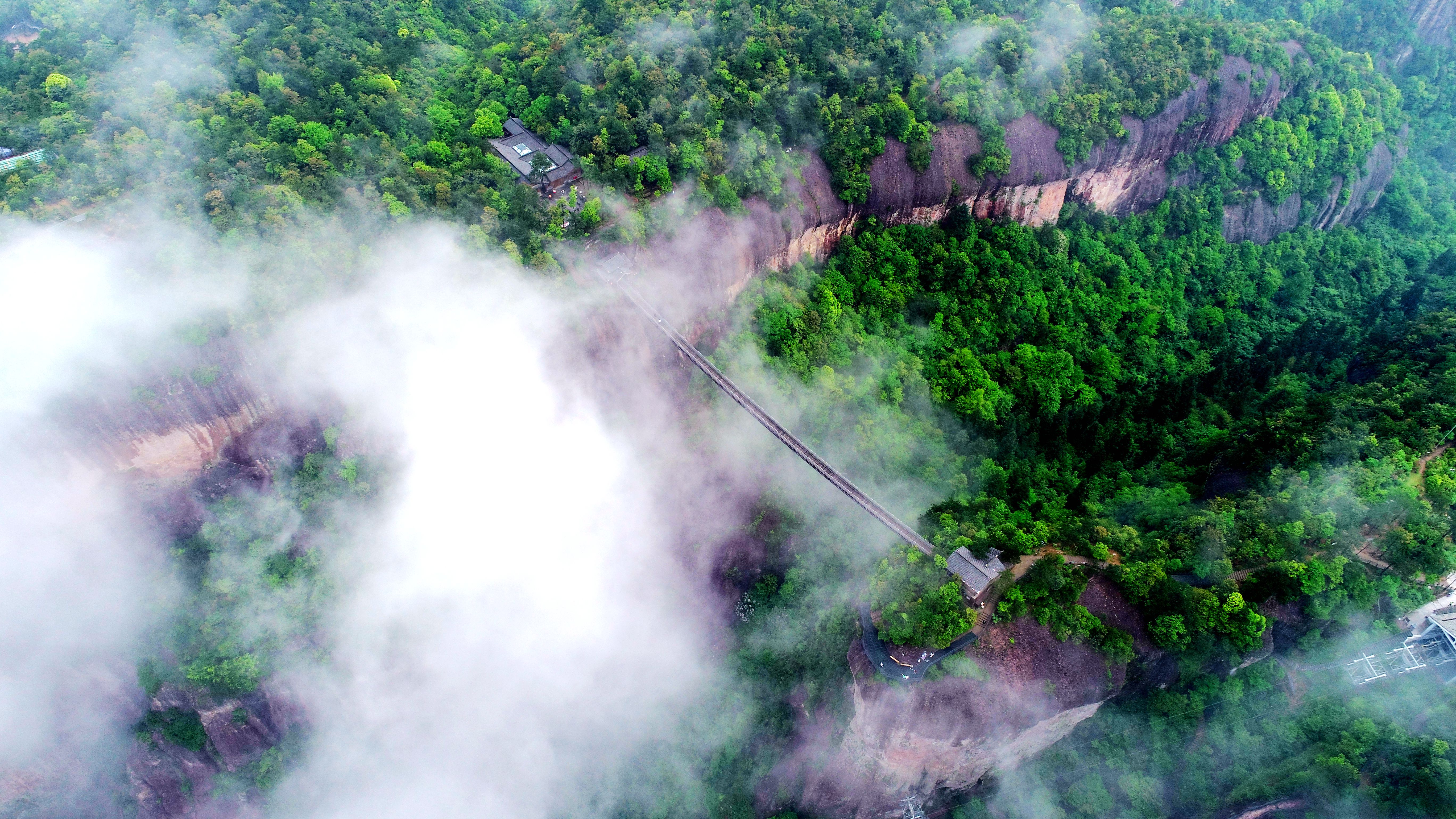 浙江仙居:水墨神仙居宛若仙境