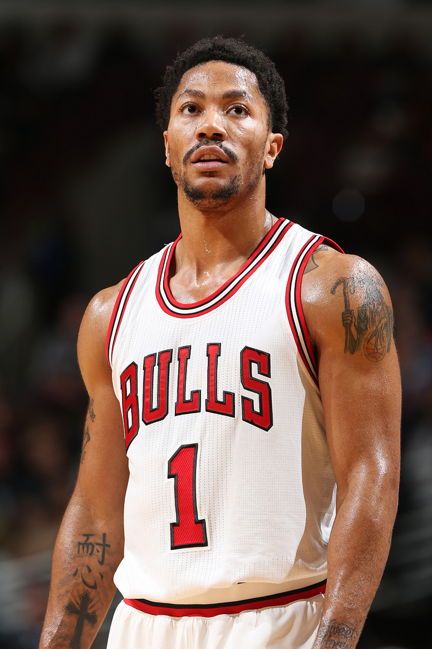 北京时间6月25日,来自nba的最新消息,尼克斯拒绝执行后卫德里克-罗斯