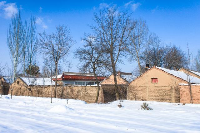 30多年前西北农村的一场雪 手脚都会冻烂 没有钟表上学靠鸡叫