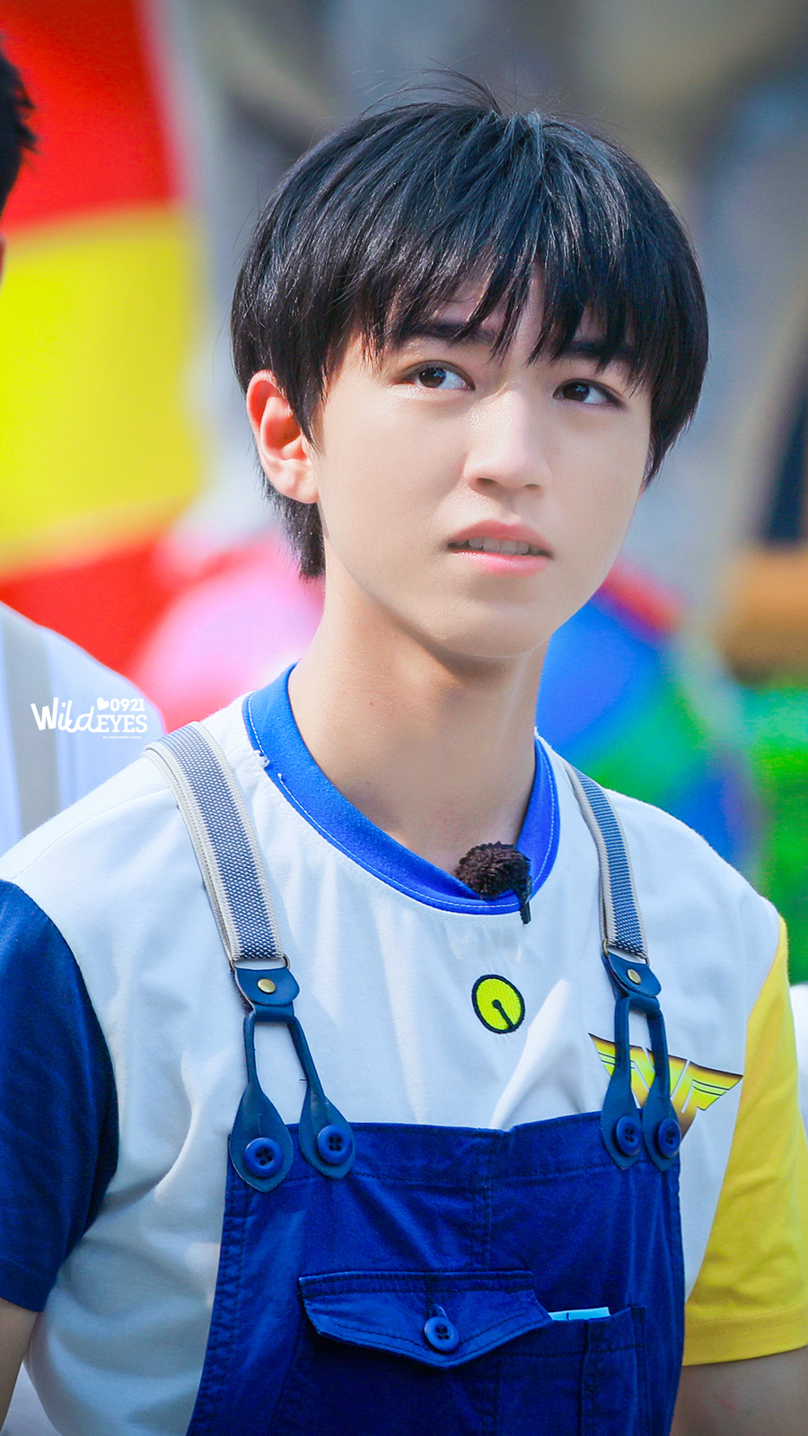 拜倒在王俊凯的背带裤下,我要把哆啦a凯揣进口袋环游世界_p10,图片cr.