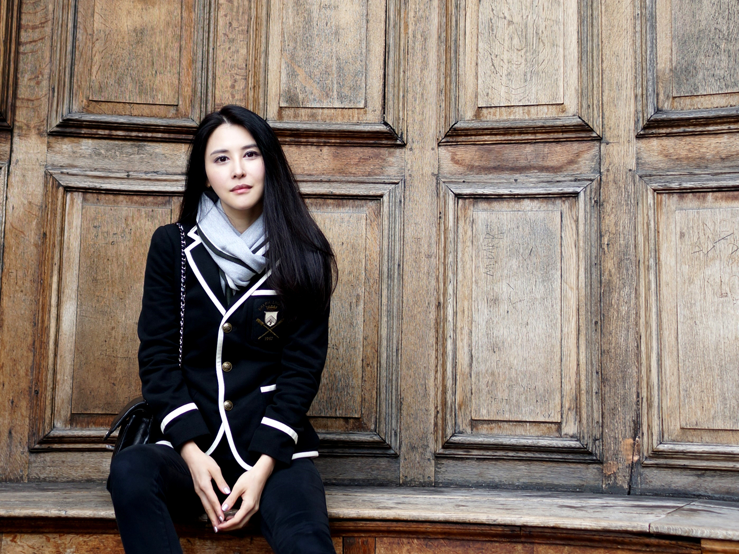 她是富家千金,留学归来进入娱乐圈,今嫁平民,为家庭淡出娱乐圈