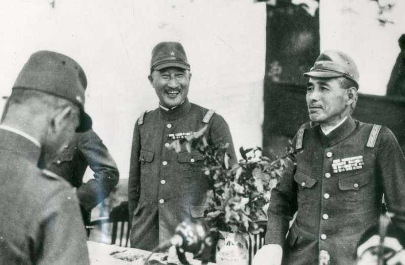 他是死在中国的日本陆军大将,日本人给出3字原因,便宜他了