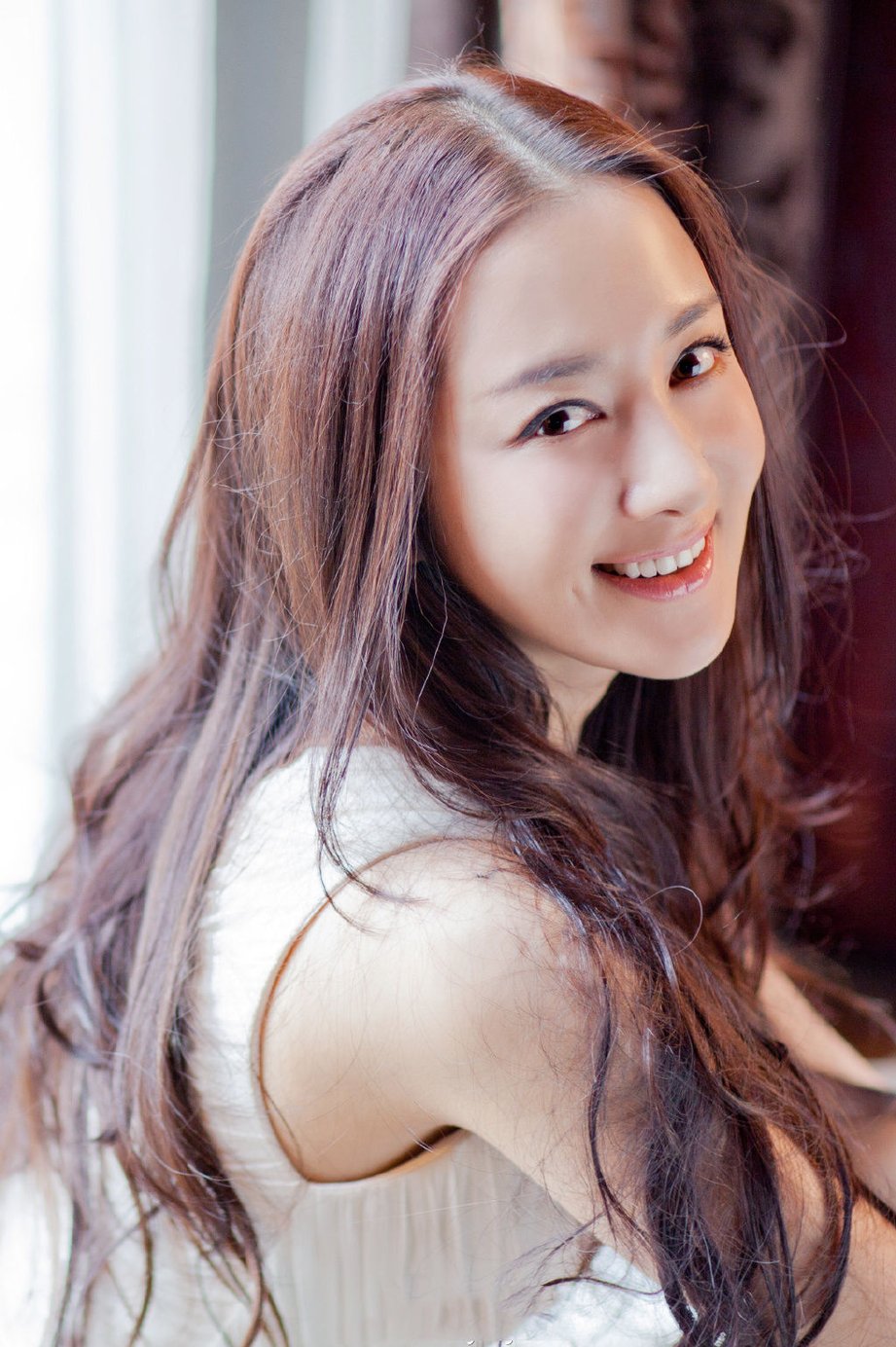 当"知否"剧组的女演员脱下戏服,一个比一个养眼!