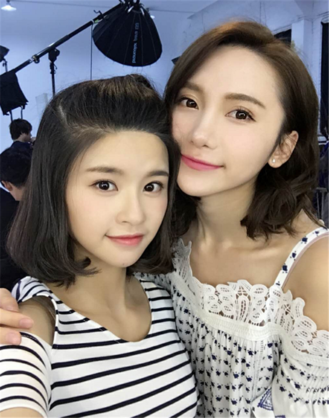 她在《食神归来》里饰演"苏静瑶",在现实生活中竟如此性感靓丽