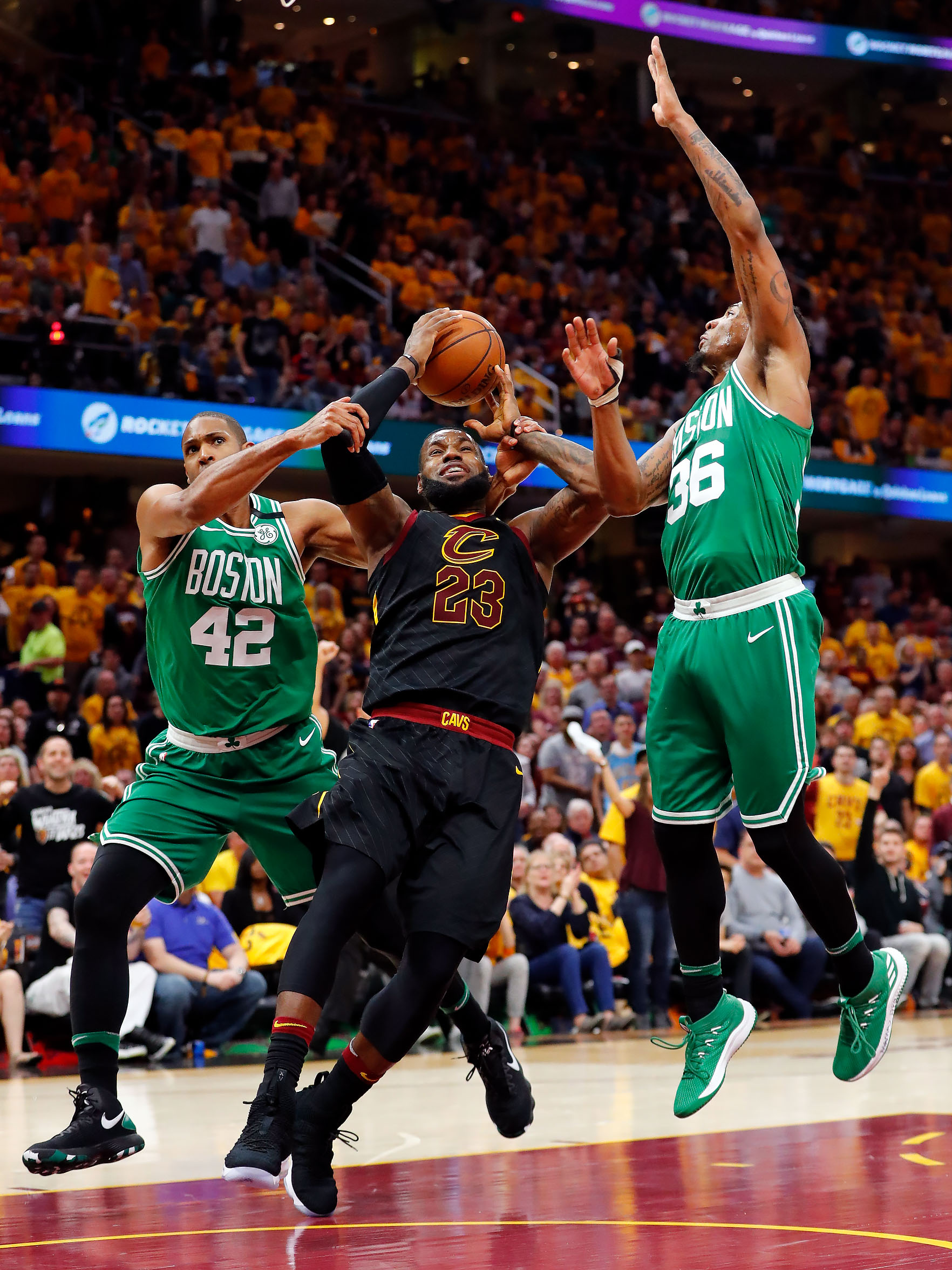 篮球——nba东部决赛第三场:骑士胜凯尔特人(3)