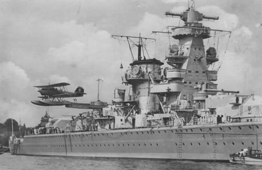 二战时期最弱战列舰,德国"德意志"级战列舰!