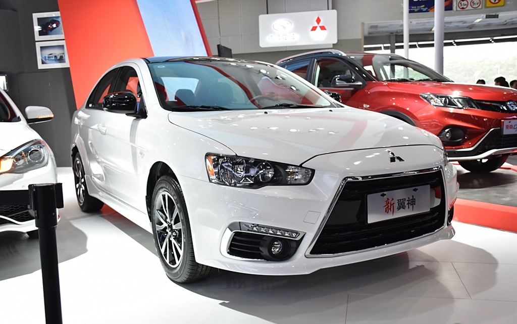 给大家分享一款三菱新翼神