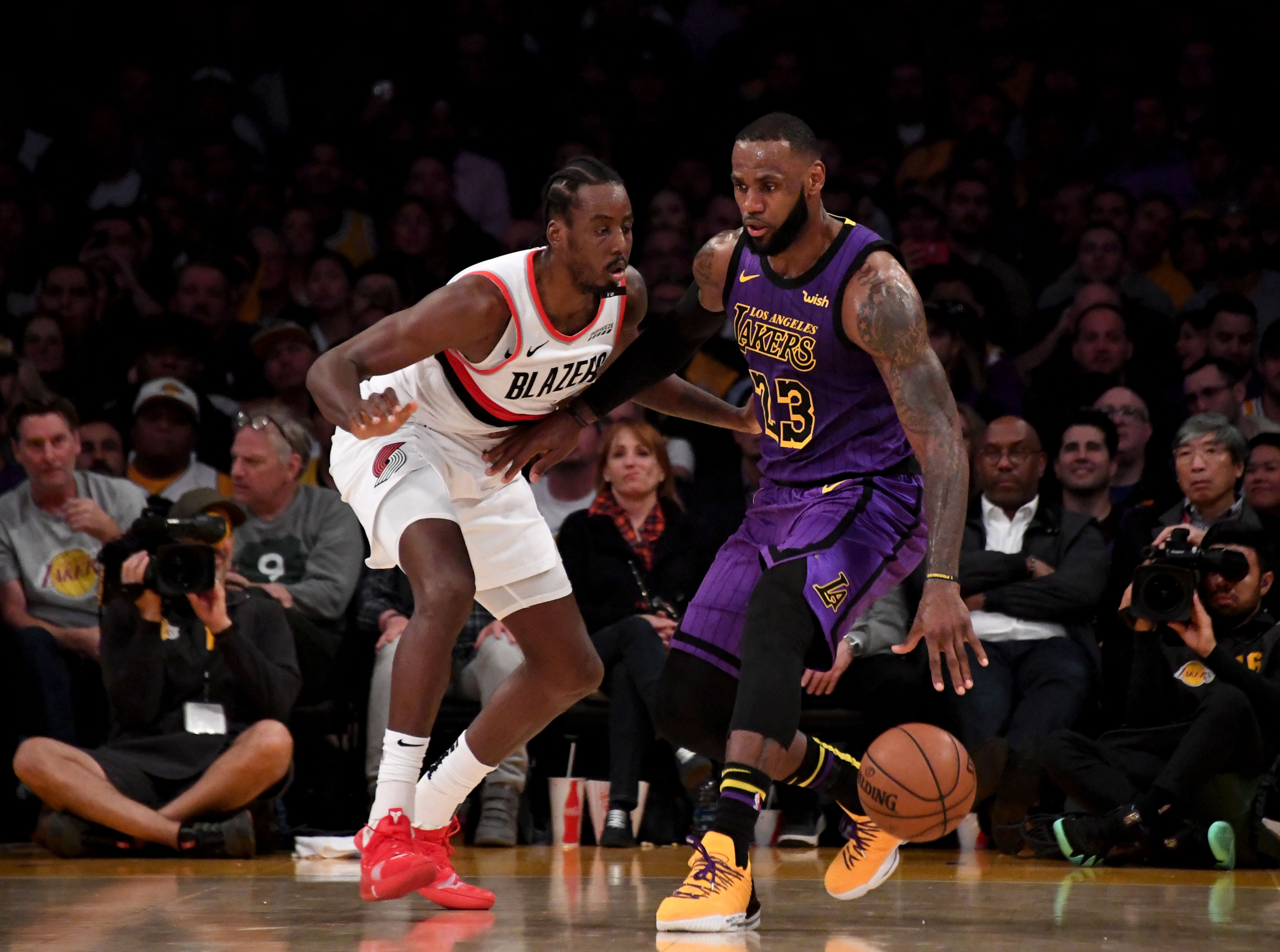 篮球——nba常规赛:湖人胜开拓者(2)