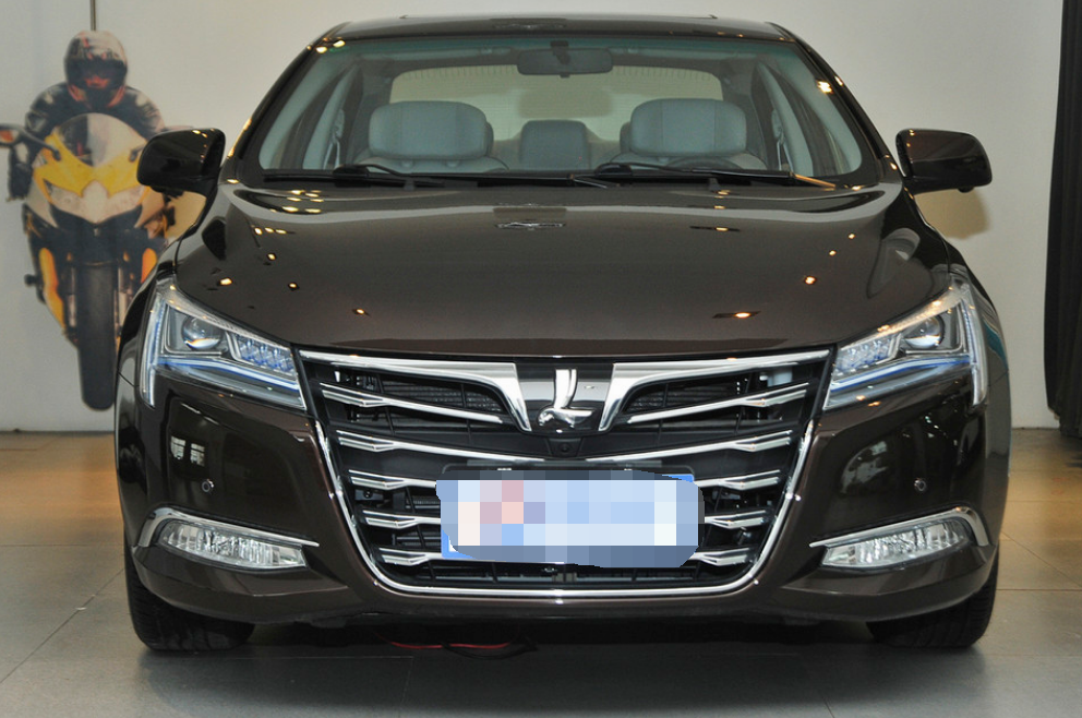 纳5,成熟稳重很有安全感,全身比例很协调!