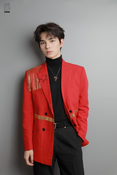 UNINE成团周年在即 少年成长成绩亮眼 UNINE成团周年在即 少年成长成绩亮眼