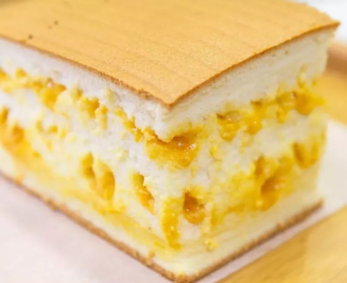 这8种咸蛋黄美食,口感各异,每一种都是"爆款",你都吃过吗?