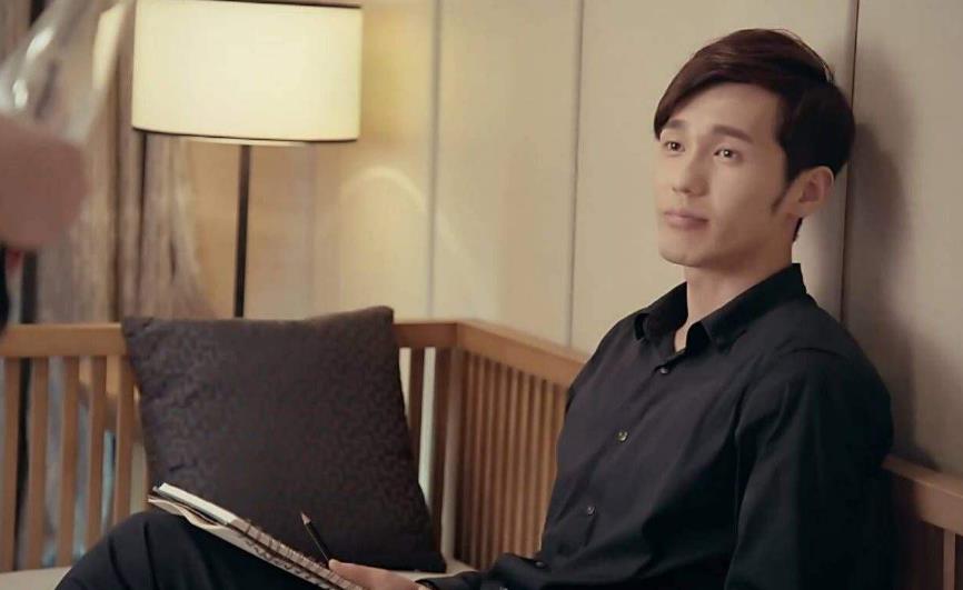 快乐大本营:吴昕朱一龙在节目中互动太可爱,有注意旁边白宇吗?