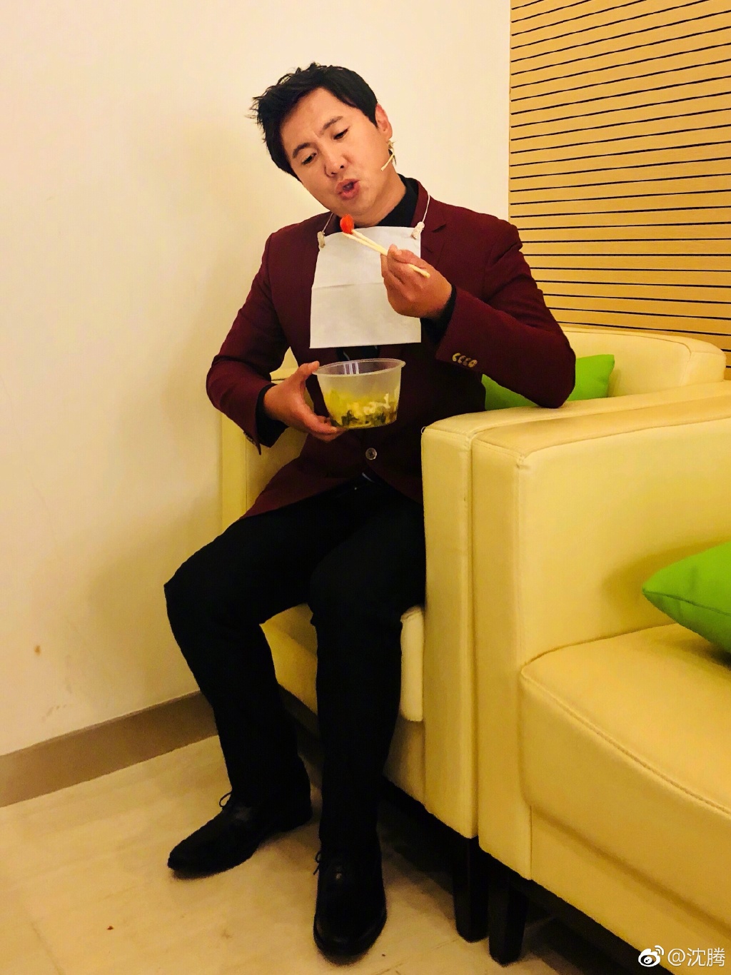 被男明星的真实身高吓到了……他竟然1米8?