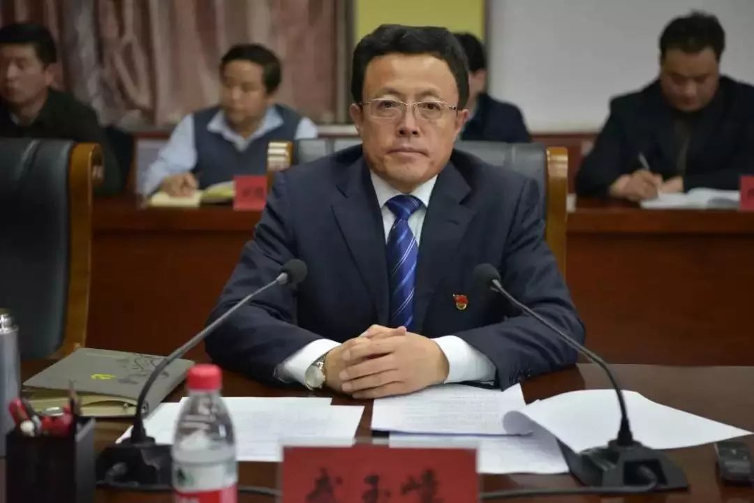 武玉嶂部署易地扶贫搬迁项目工程建设通报问题整改工作