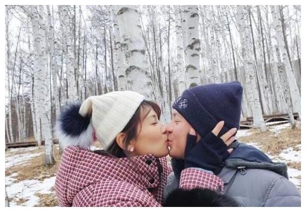 刘涛王珂小树林接吻,看王珂身体反应,果然男生都是大猪蹄子
