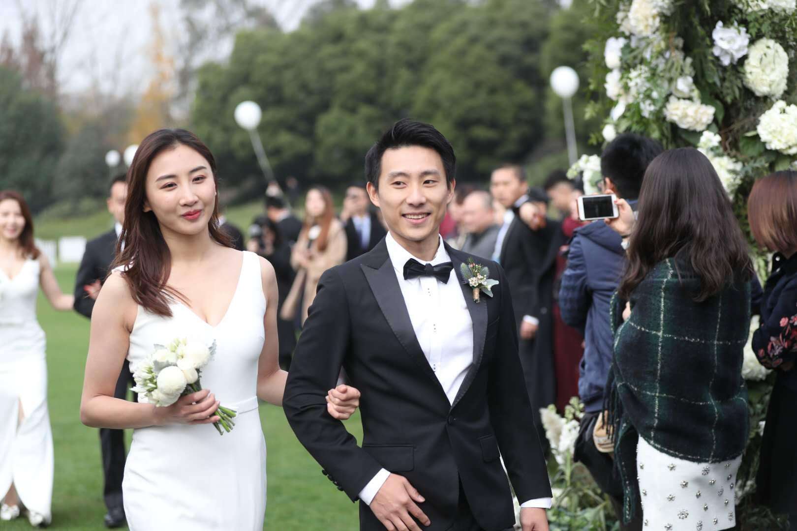 1米56奥运冠军被娇妻倒追8年,才修成正果,坦言:嫁对了人