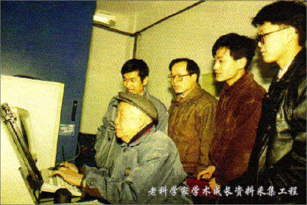 「矿冶人物」中国粉末冶金之父——黄培云