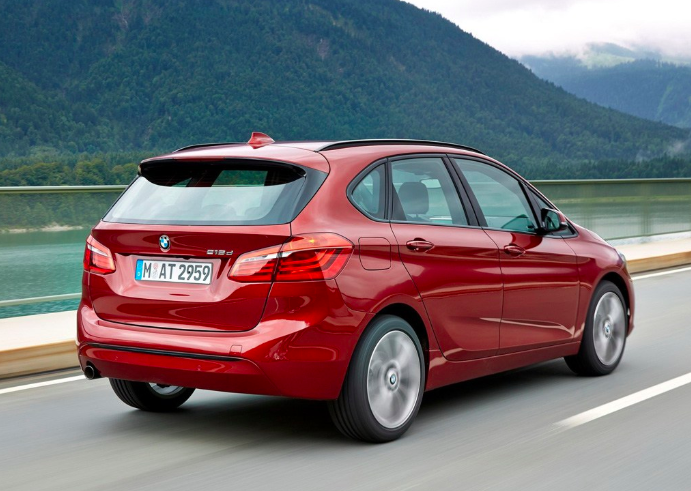 强烈特色宝马218d gran tourer试驾 7人座的前驱mpv