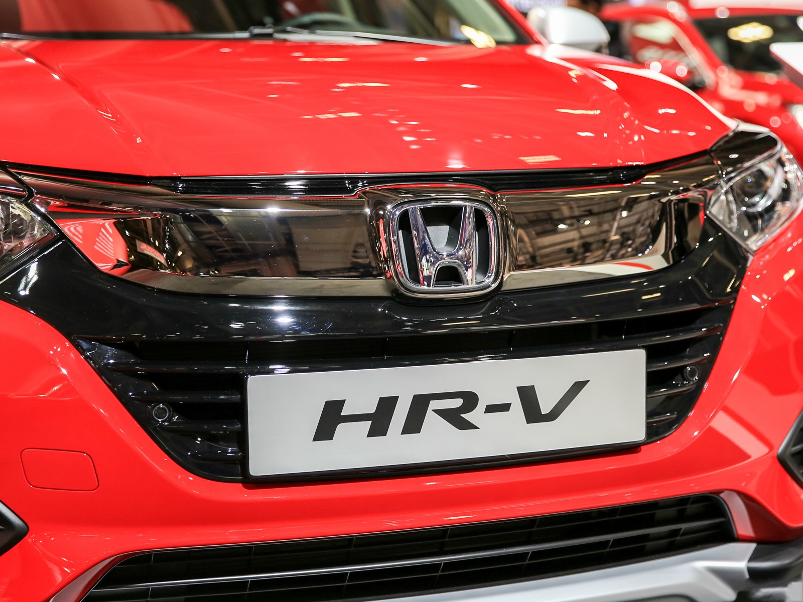 本田hr-v是一种特别酷帅的suv,喜欢suv的朋友可以参考一下