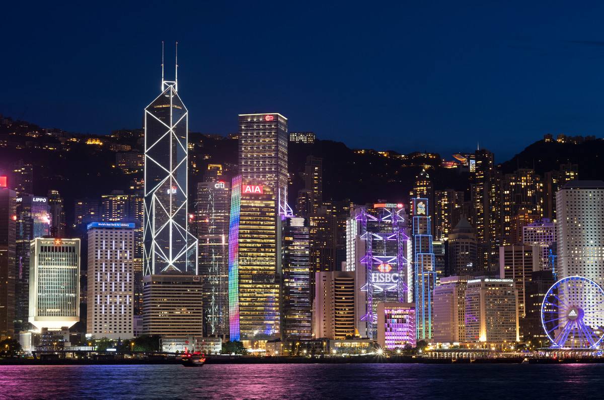 盘点:香港的六大地标建筑,每一个的夜景都很美,知道一个算你牛