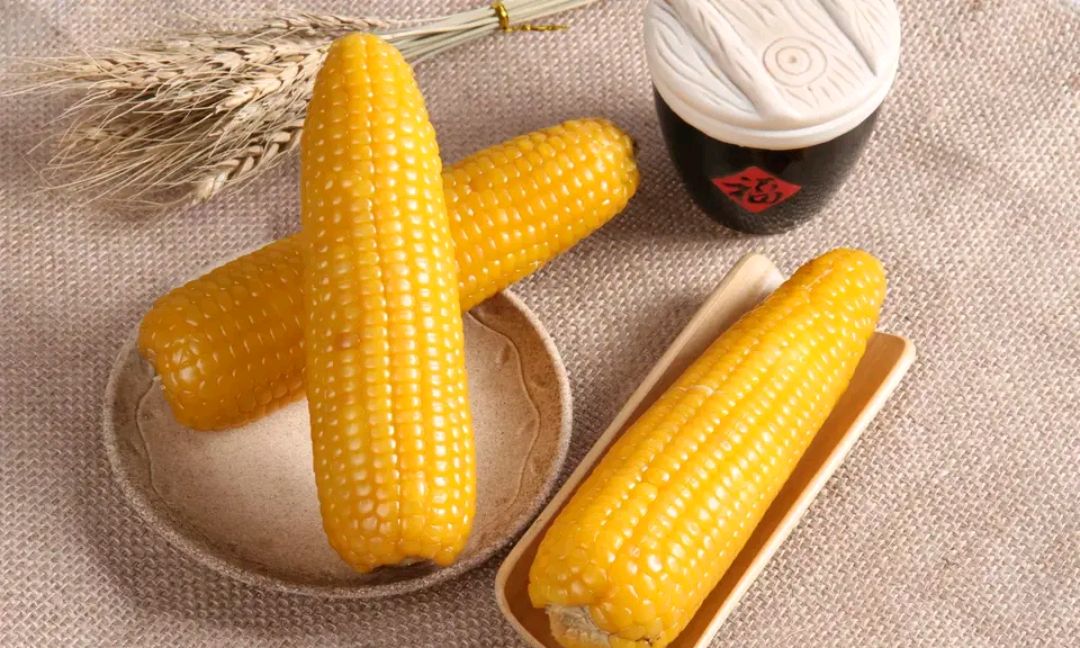 吃着万全糯玉米,不由得又想起初恋时光!