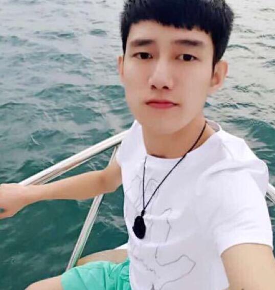 他最憎恨阿哲,曾经豪刷三千万"打压"阿哲,如今拉到底!