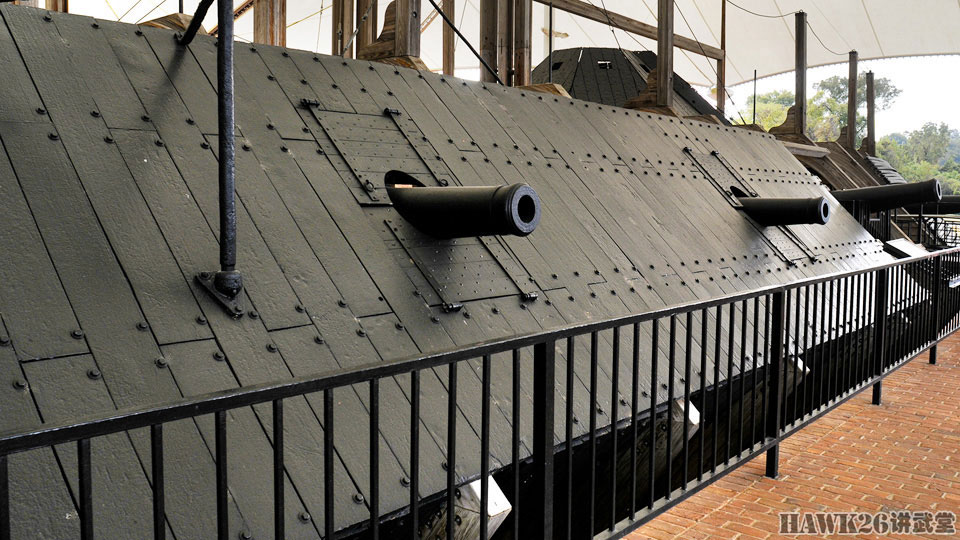 图说:美国联邦海军"开罗"号铁甲舰 被水雷击沉的第一个牺牲品