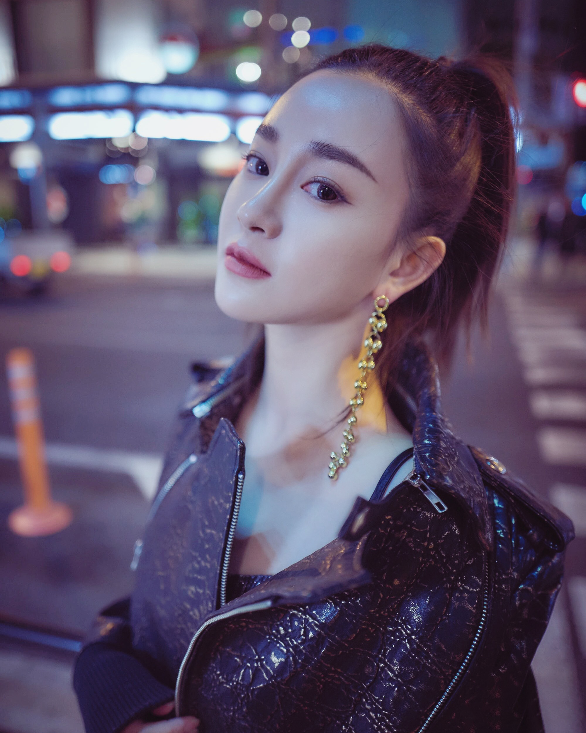 爆料吴秀波情史的陈昱霖正面照,这长得算不算美?