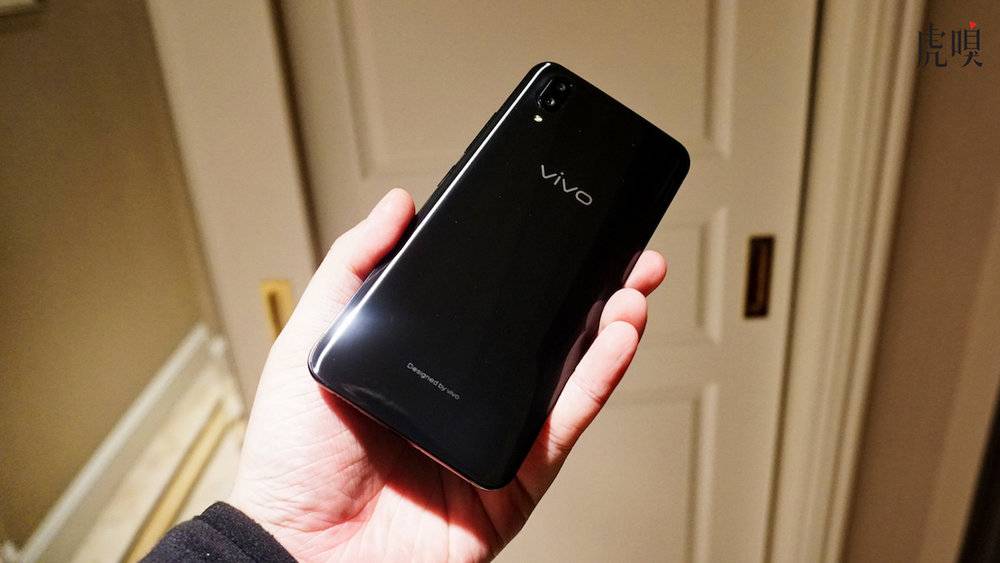 同一张脸不同卖点,oppo 和 vivo 的田忌赛马