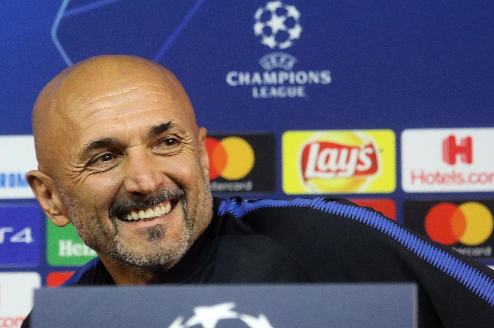 足球——欧冠联赛:国米赛前备战