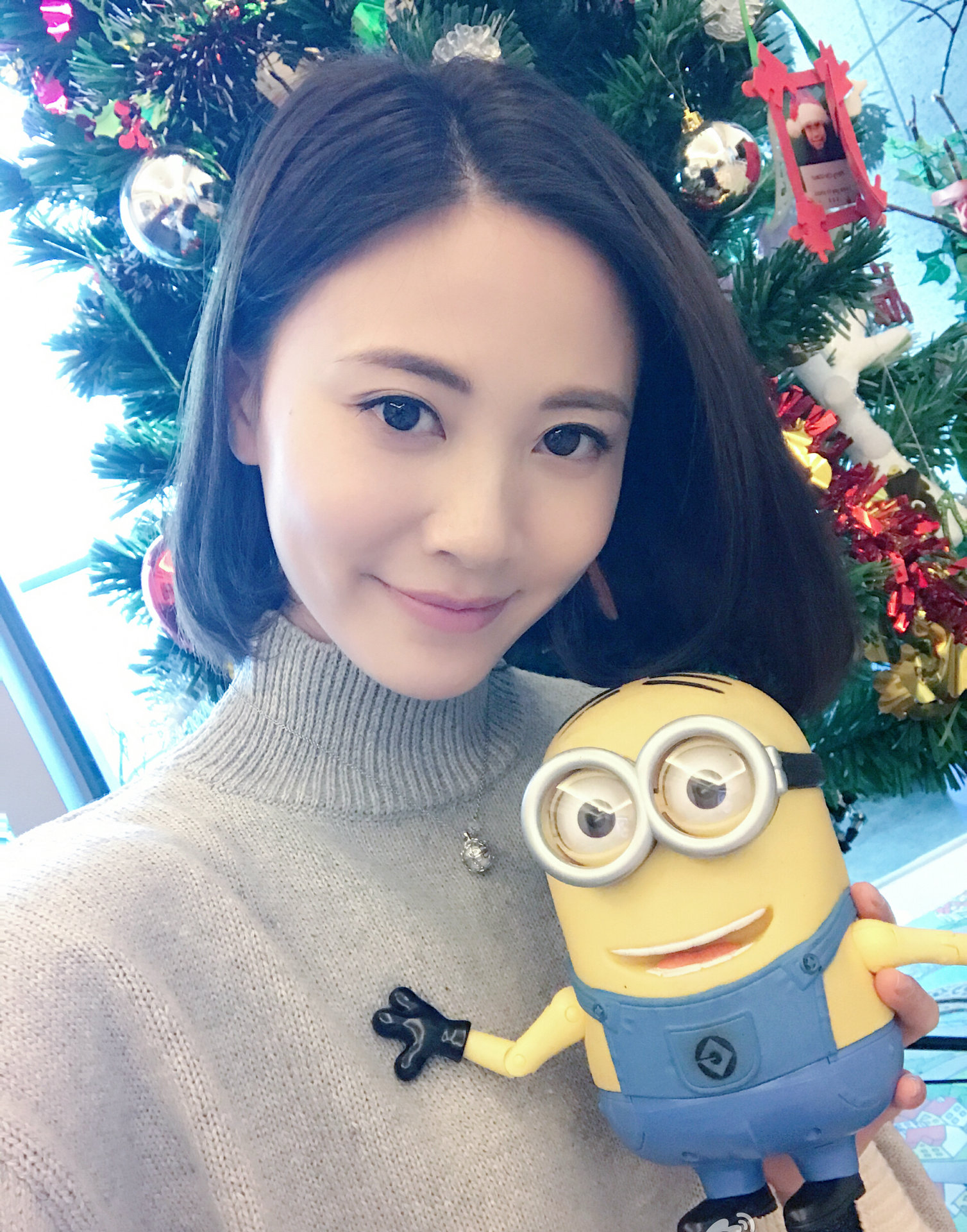 女星美照大搜索:朱晨丽,美艳动人的"双料"港姐冠军!