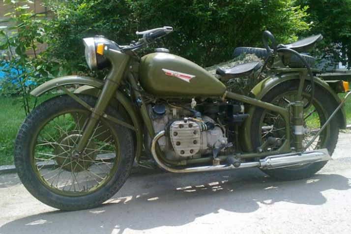 国产军用摩托中的经典之作 长江750摩托车