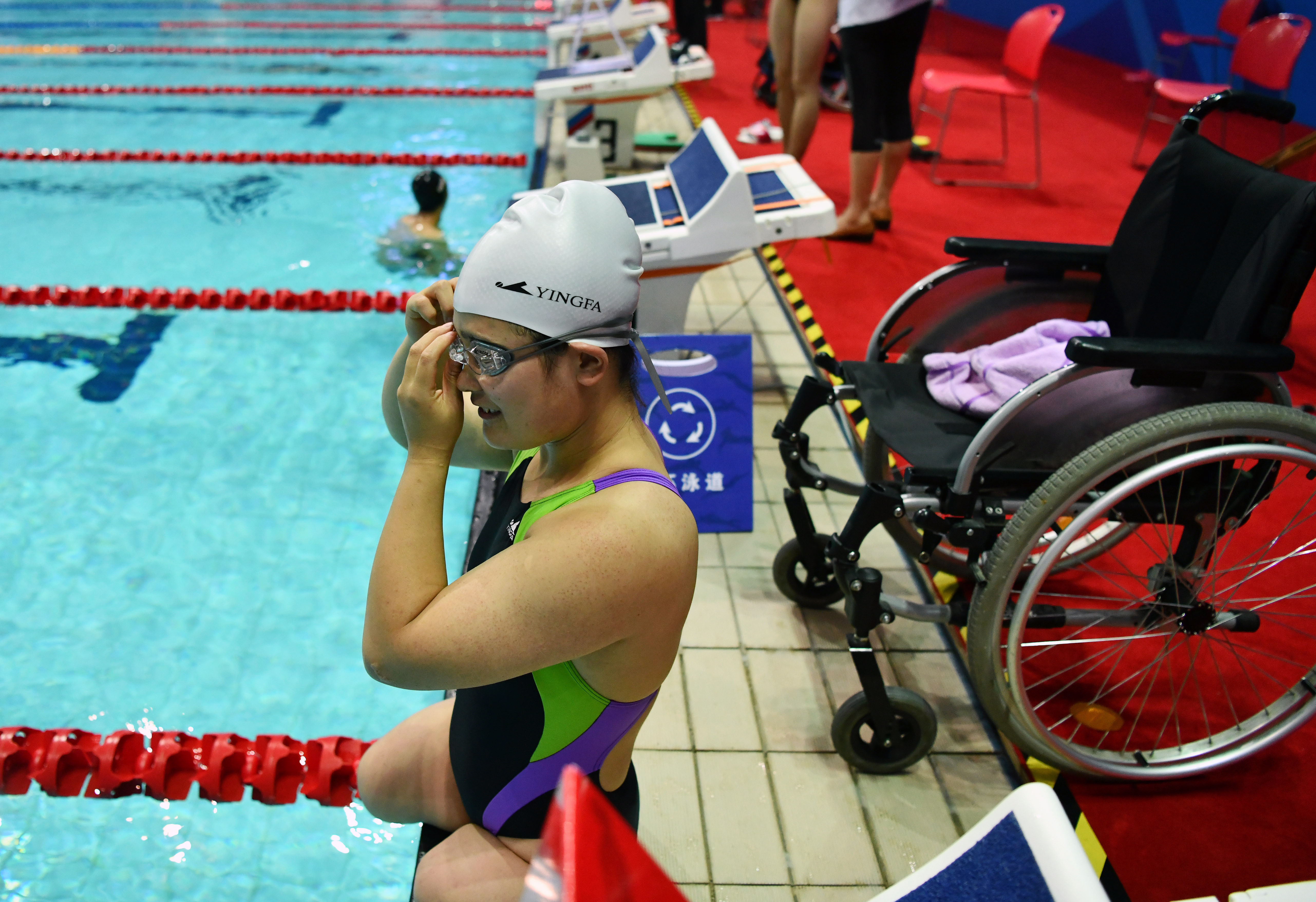 游泳——残运会:爱笑的汶川"春花"(2)