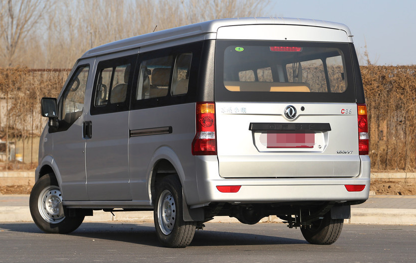 东风小康-c36,造型饱满有张力,圆润也带着犀利