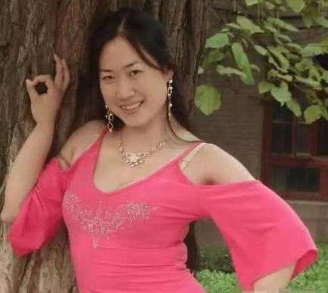 10亿富婆疯狂追求王宝强,不在乎过去,渴望为他生5个孩子