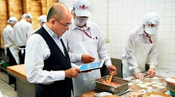 餐饮店老板越忙生意越差,不忙店里生意反而火爆,这又是为何呢?