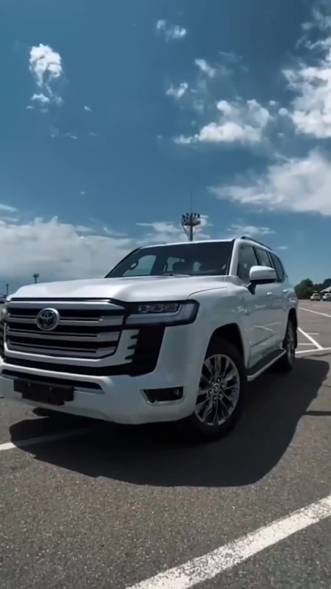 全新架构兰德酷路泽lc30070周年纪念版