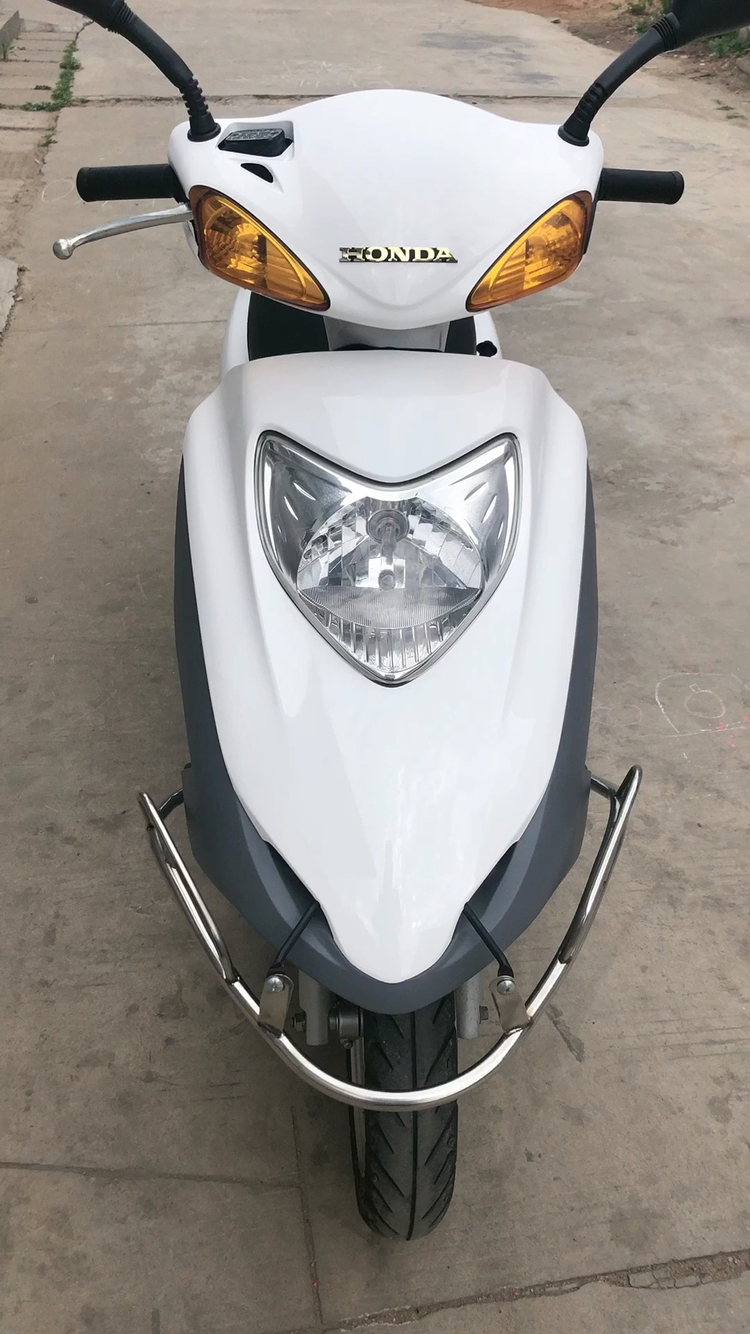 摩托车#夏天代步必备踏板本田佳颖-度小视