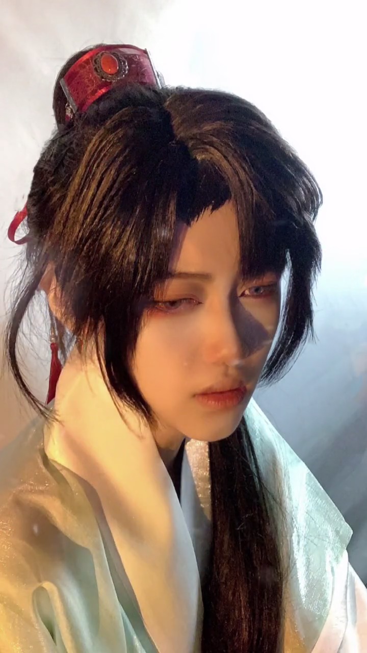 最强cosplay挑战赛#京世录中的牧谪,应该很痛苦吧