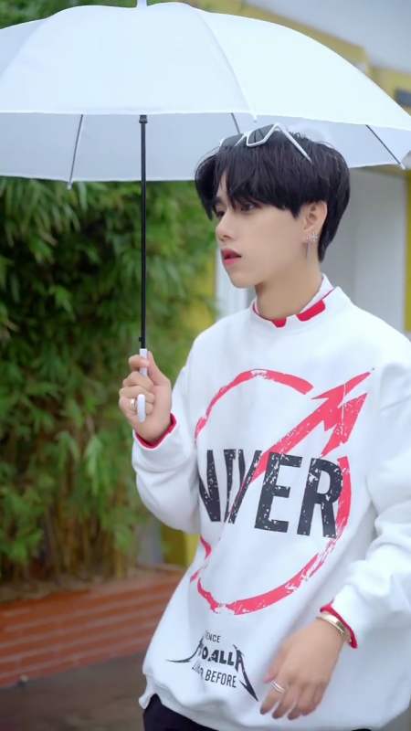 扫码下载度小视 发个视频 让别人知道 志鸿白马小志 30.