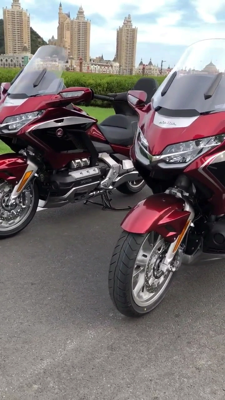 本田金翼#俩车12缸3.7升排量-度小视