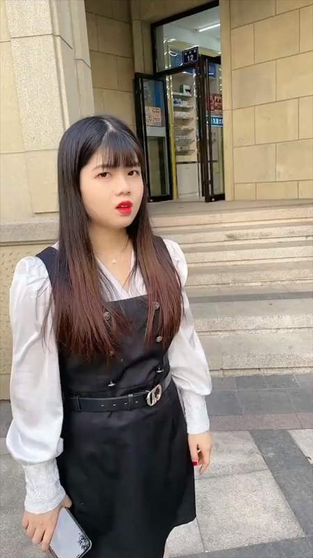 陈三废和老婆去药店买"生命探测仪",接下来的对话让人哭笑不得