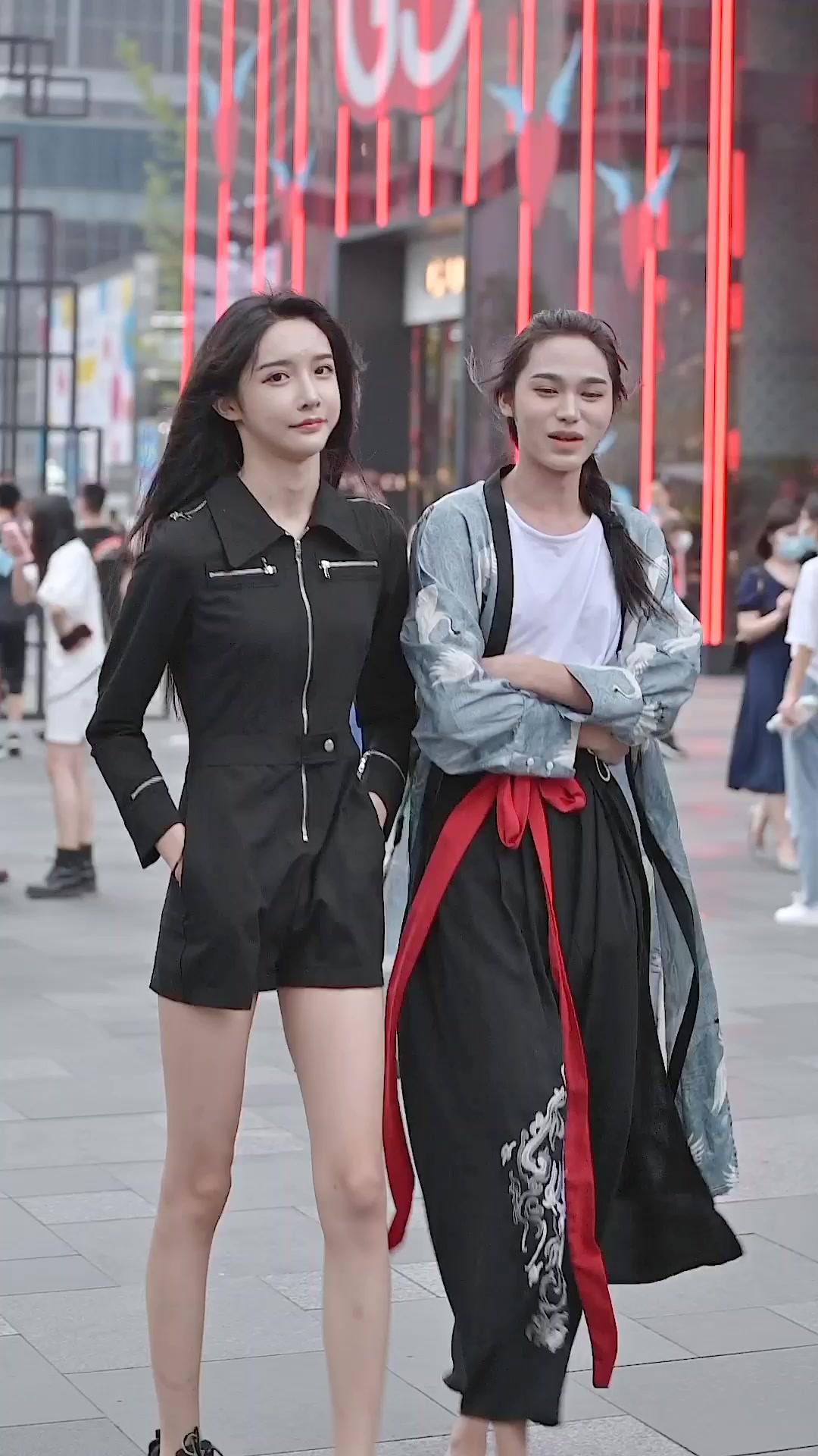 abbily小姐姐和闺蜜,空降太古里了!