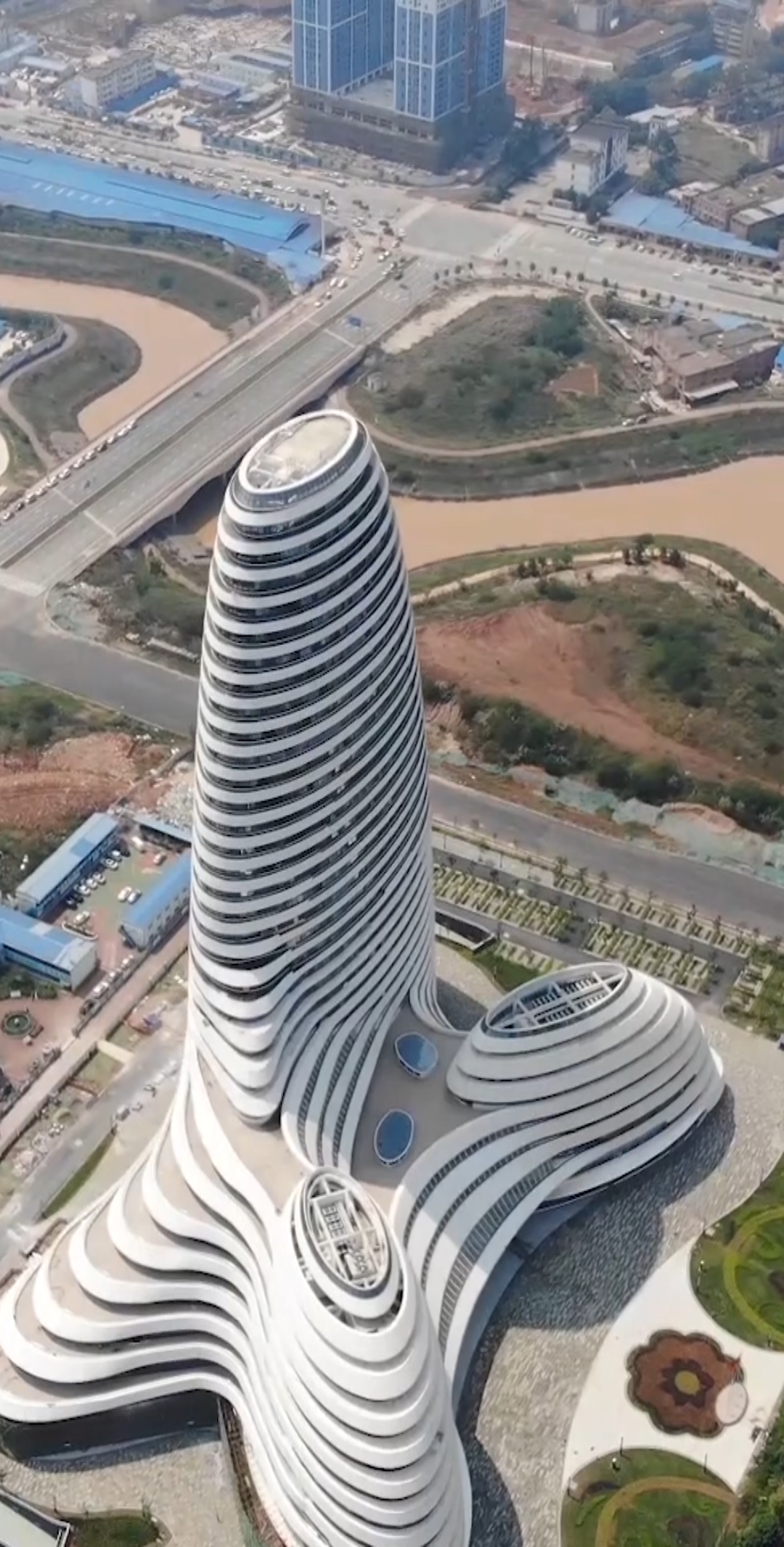 秋游#航拍广西南宁网红高楼