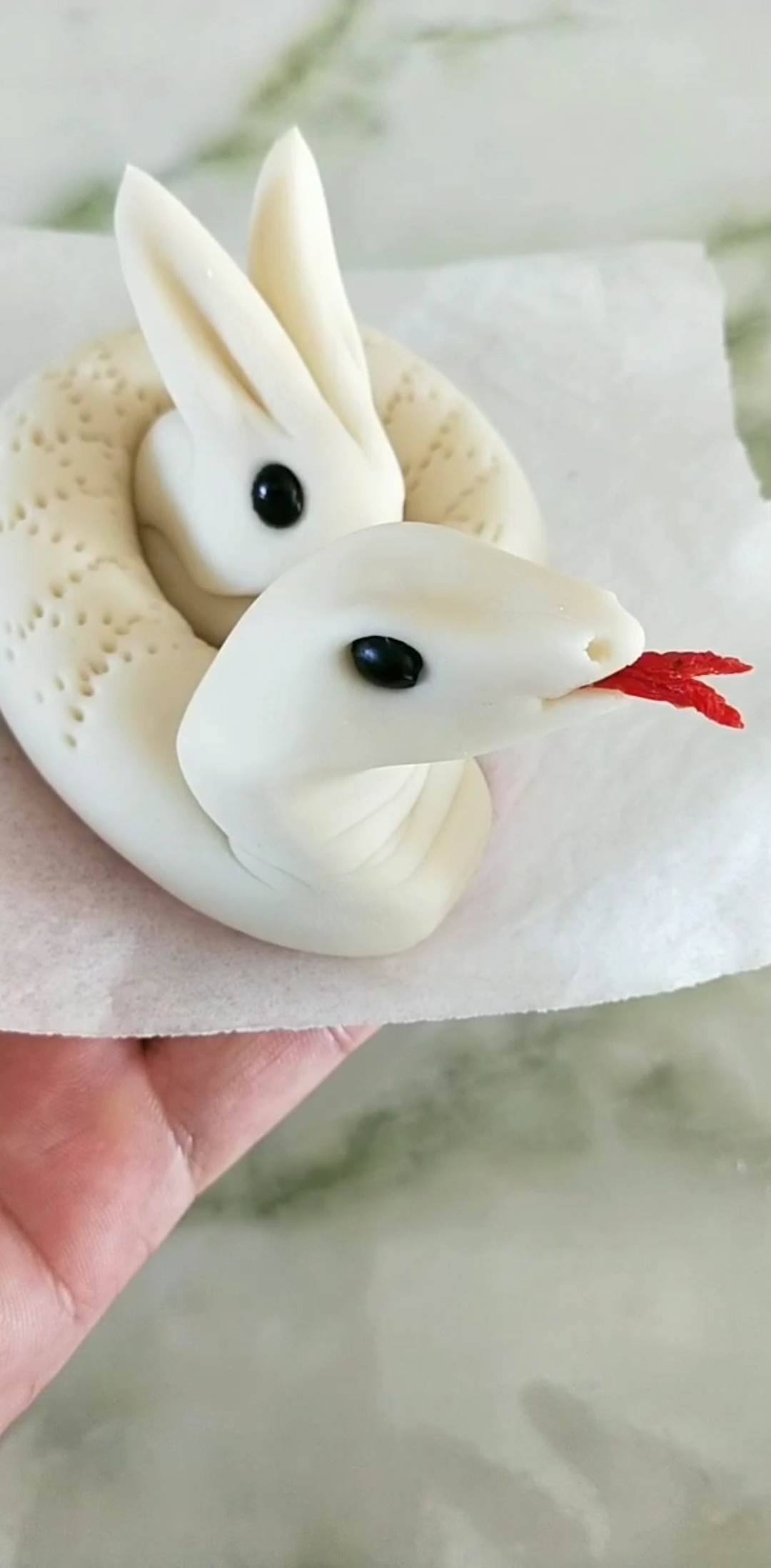 家乡特色美食#简单易学蛇盘兔.祝视频前的您万事生意.财源广进.